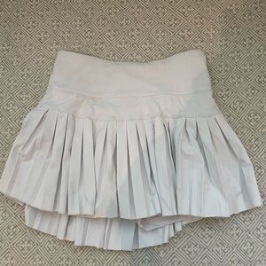 goldhinge skirt
